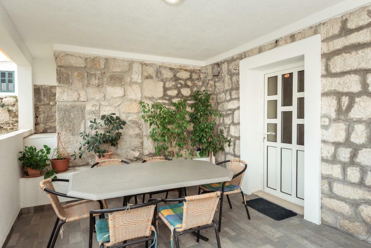 Apartmani Srsen Blace Luaran gambar
